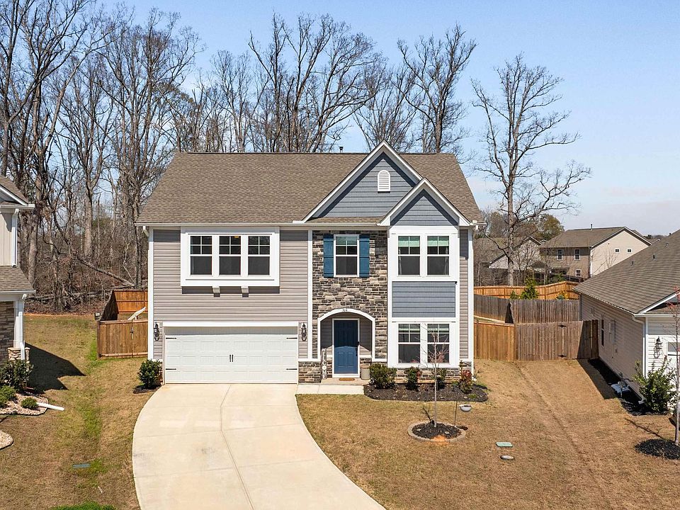 1st image of 304 Videre Woods Ct