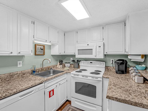 5th image of 1081 Cove Rd APT 824