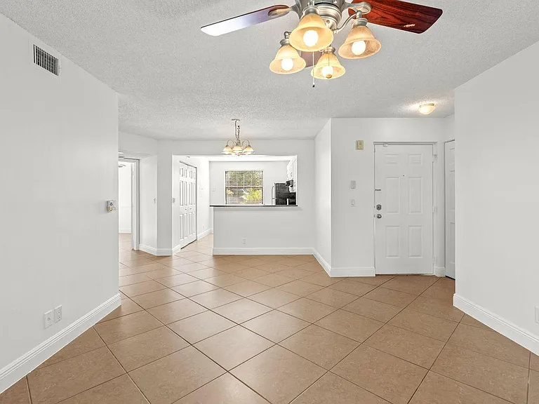 5701 Riverside Dr #106B6 — Photo 14