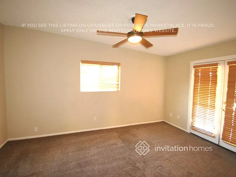 705 N Pine St — Photo 5