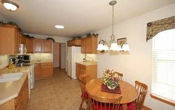 2nd image of 610A Ravenwood Ct