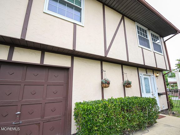 2nd image of 6 Mills Avenue