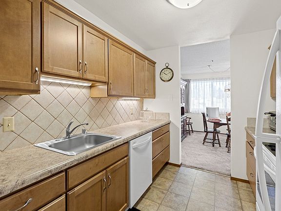 3rd image of 18620 52nd Ave W APT 145