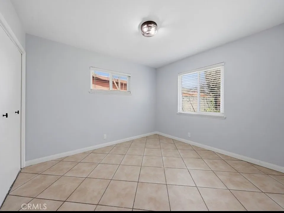 5653 Corwin Ln