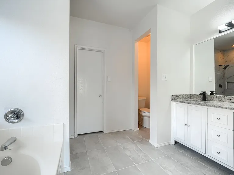 3121 Grant St — Photo 19
