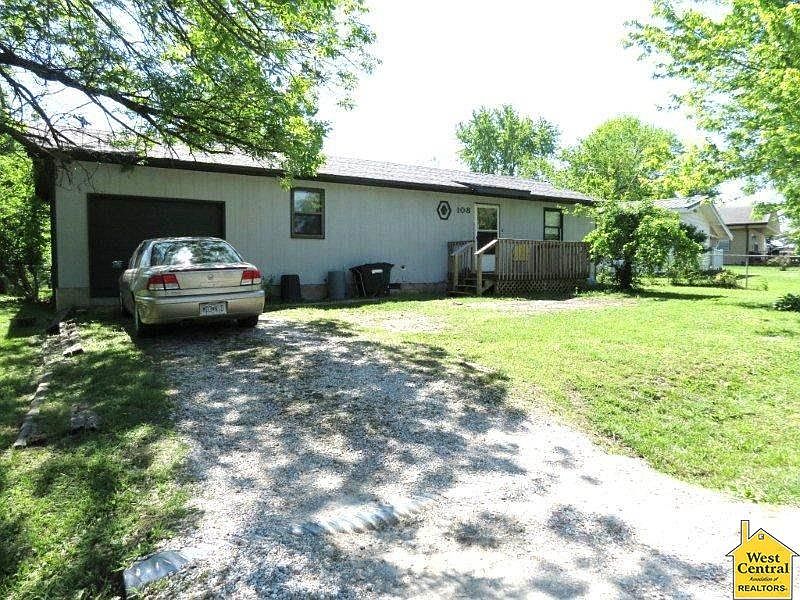 1st image of 108 Crescent Dr