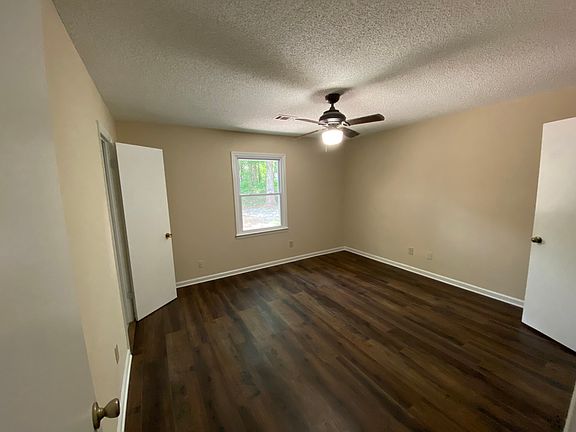 5th image of 338 Crosshill Trl #1