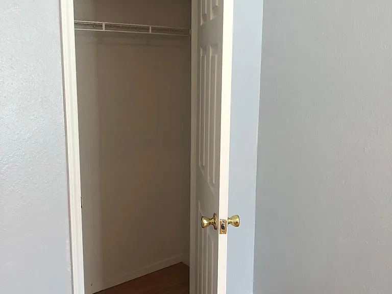 5377 Chatham Ave #E — Photo 11