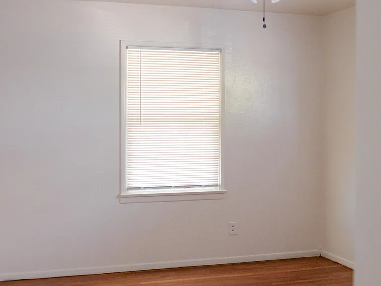 1796 Skyline Dr — Photo 21