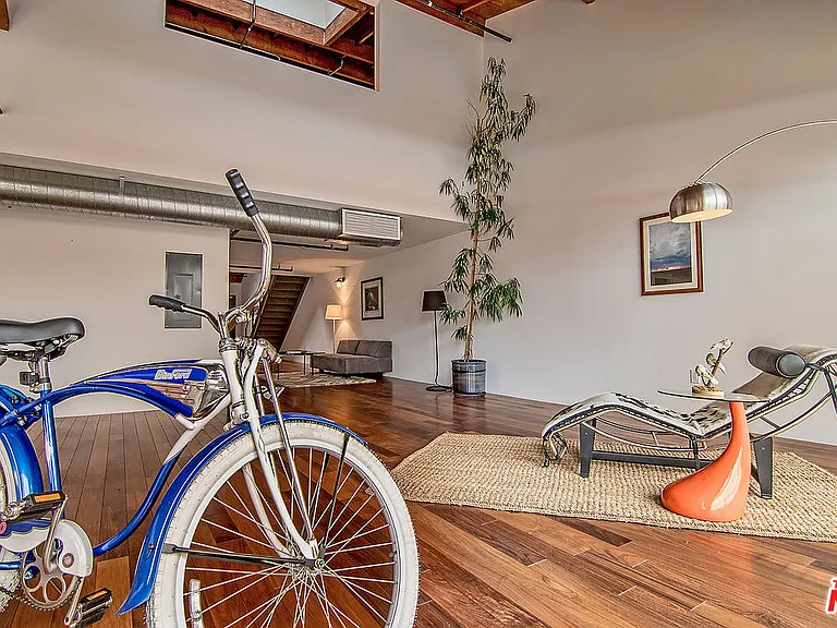 1046 Princeton Dr #205 — Photo 30