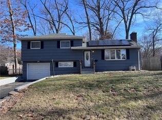 20 Brandon Rd, East Hartford, CT 06118