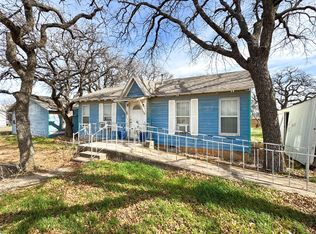 2007 Avenue E, Cisco, TX 76437