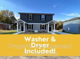 21 Moore St, Mauldin, SC 29662