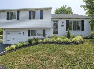 571 Dartmouth St, Harrisburg, PA 17109