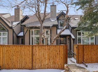 12625 N 24th St SW #38, Calgary, AB T2W4B1