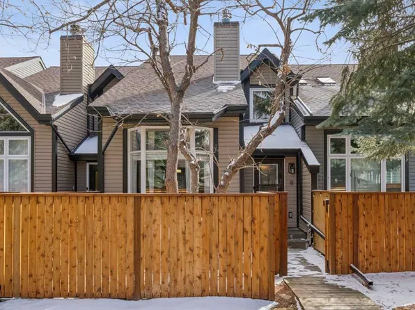 12625 N 24th St SW #38, Calgary, AB T2W 4B1