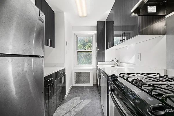 Sold by Compass | media 5
