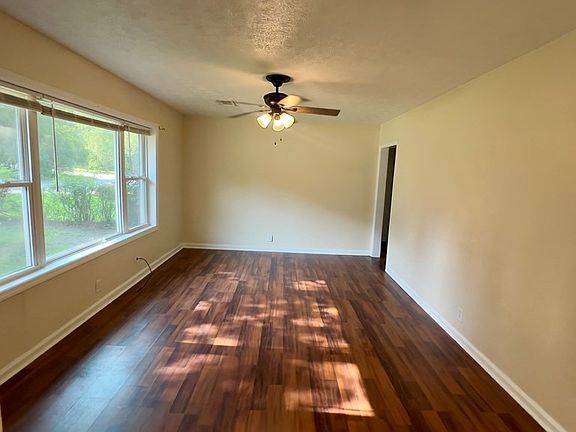 5th image of 904 34th Ave