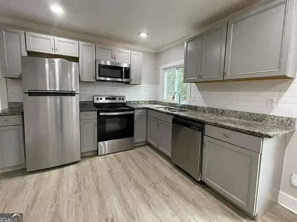 2161 Park Ter, College Park, GA 30337