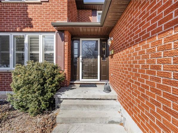 3361 Palmer Dr, Burlington, ON L7M 1Z7