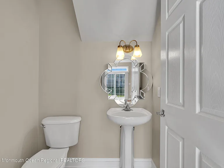 143 Shinnecock Dr — Photo 14