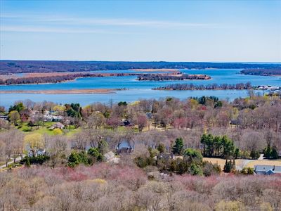 20 Navy Lane, Essex, CT, 06426