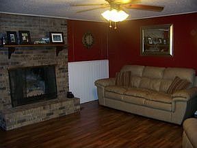 2nd image of 2104 Lakeshore Dr