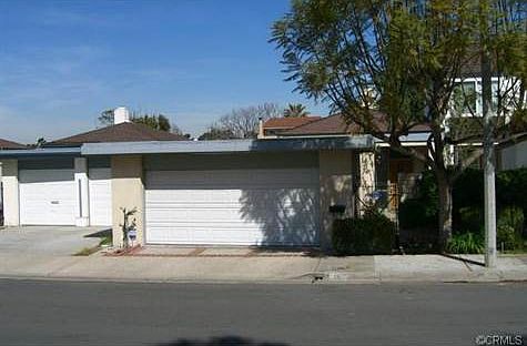 Great single story home with gated entry patio.