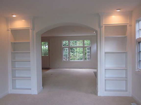 4th image of 2160 Lillian Ln