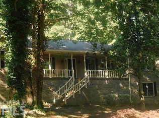 2693 Cliffview Dr, Lilburn, GA 30047
