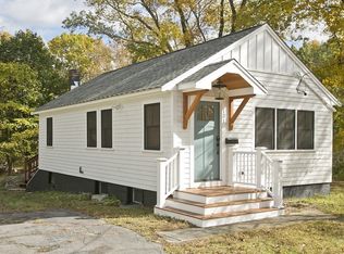 131 Nokomis Rd, Hingham, MA 02043