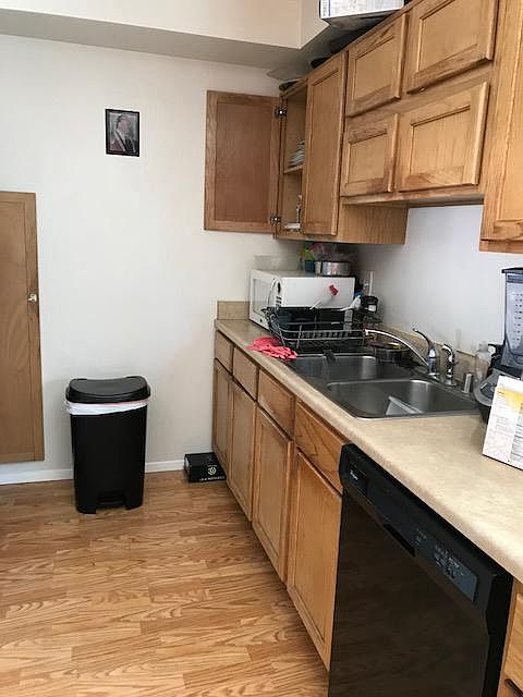 2nd image of 2622 Voorhees Ave APT 4