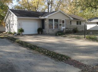 1006 Park Ter, Paxton, IL 60957