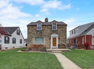 2335 S 54th St, West Allis, WI 53219