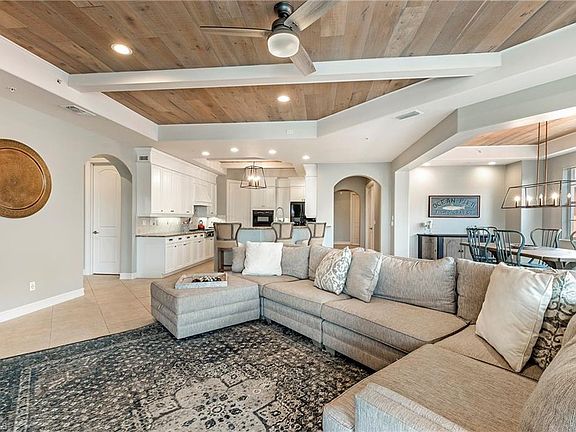 5th image of 10740 Vivaldi Ct APT 403