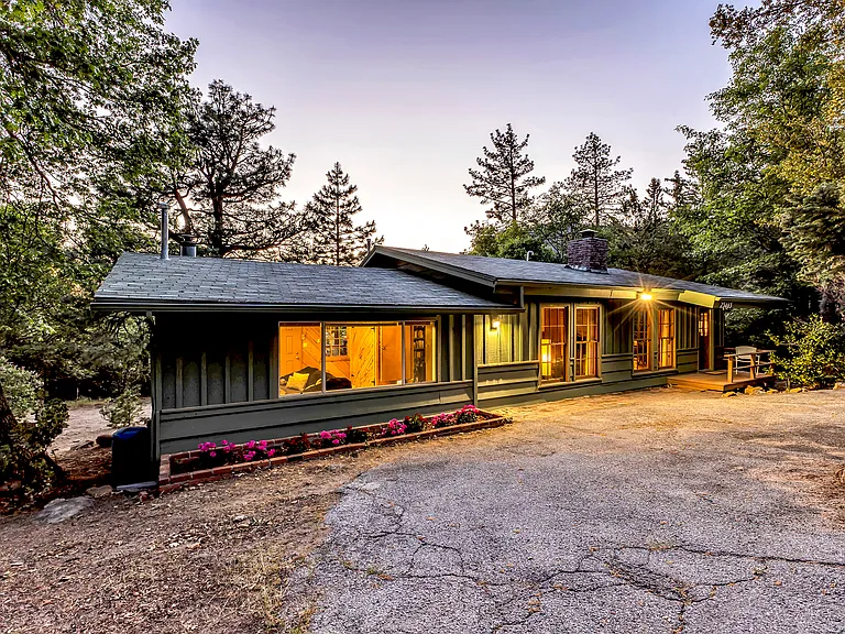 25465 Seneca Dr — Photo 43