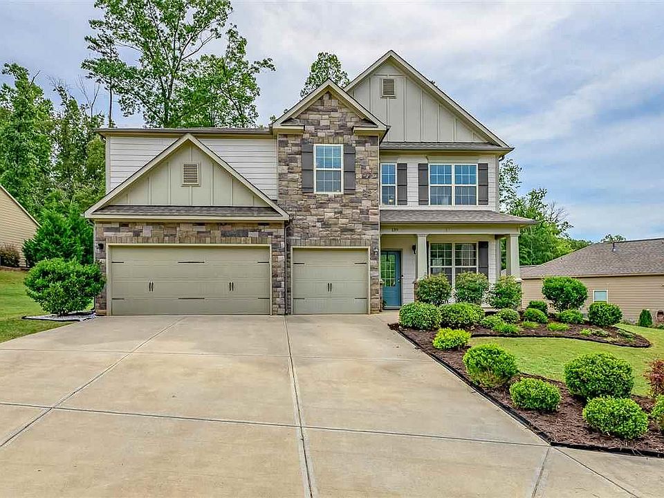 1st image of 139 Carolina Oaks Dr