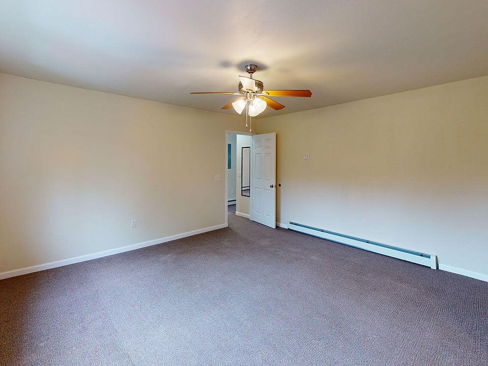 1st image of 2681 Mockler Ave