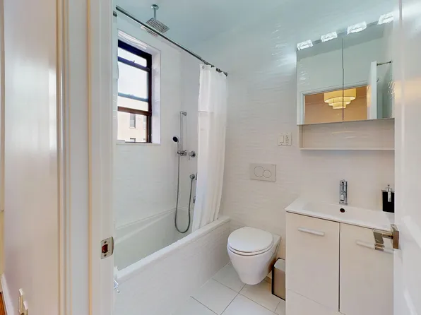 1150 Brighton Beach Avenue image 8 of 18