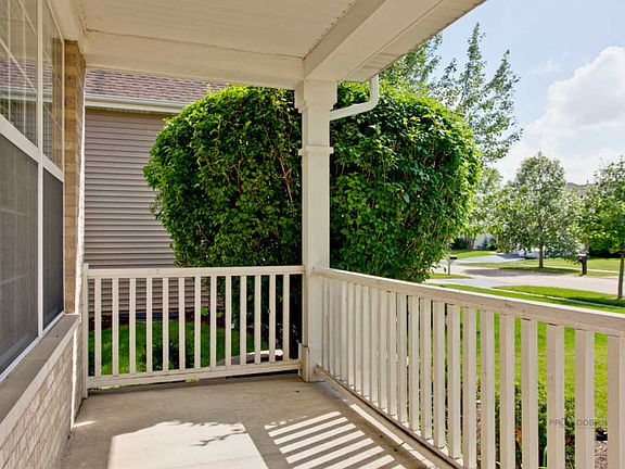 2nd image of 3370 Aurora Dr