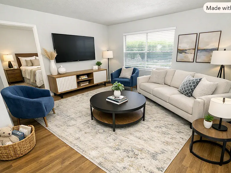 South Point Apartments — Photo 6