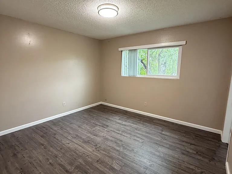 2409 Pomo Ct — Photo 12