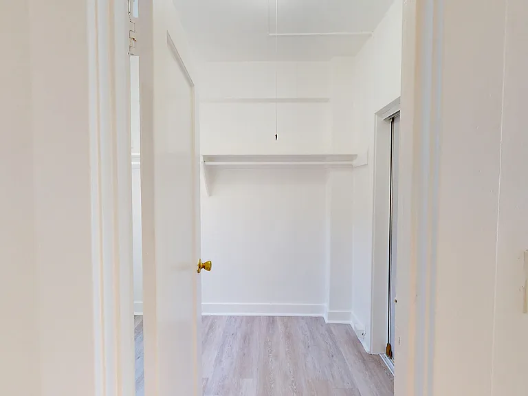 346 Leavenworth Street — Photo 2