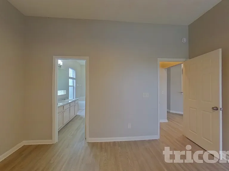 3264 Abbeyfield Dr E — Photo 7