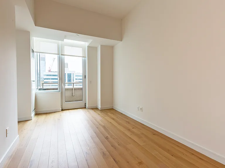 42-20 24th St #4G — Photo 3