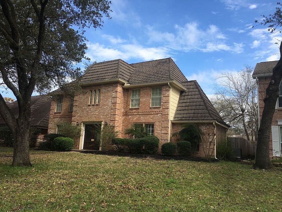 2nd image of 1055 Shillington Dr