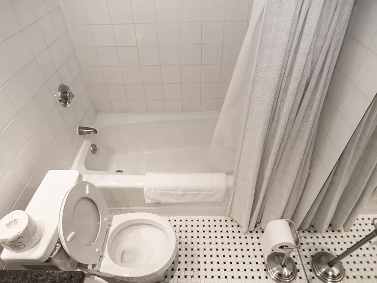 113 Beacon St #6 — Photo 17