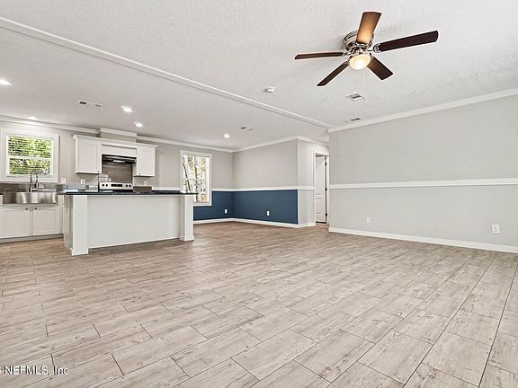 3rd image of 85083 CONDOR Lane