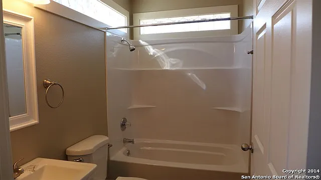 1 bed, 1.0 bath, 600 sqft, $1,195 — Photo 3