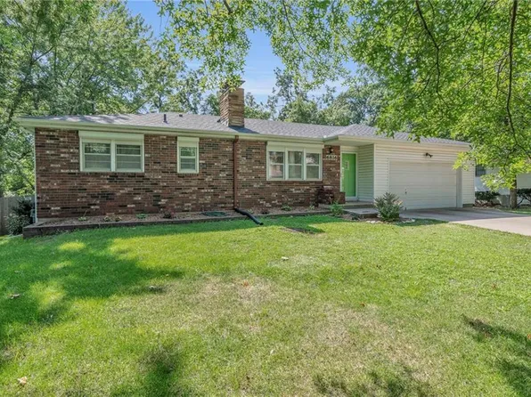 6816 N Baltimore Ave, Gladstone, MO 64118